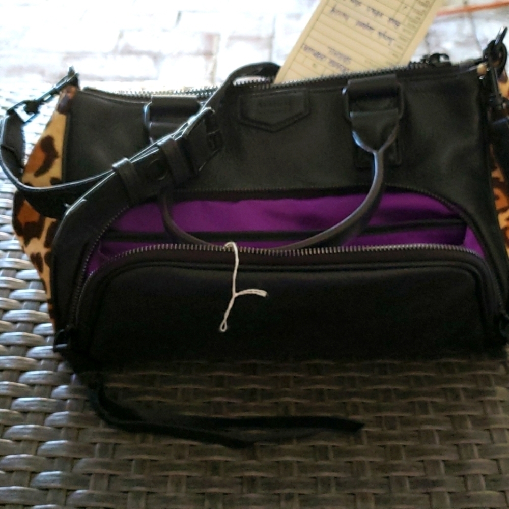 BLACK / purple 💜 leopard bag